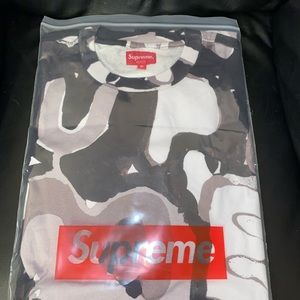 Supreme Painted Logo Tee